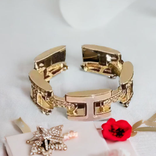 The 'H' Gold ring