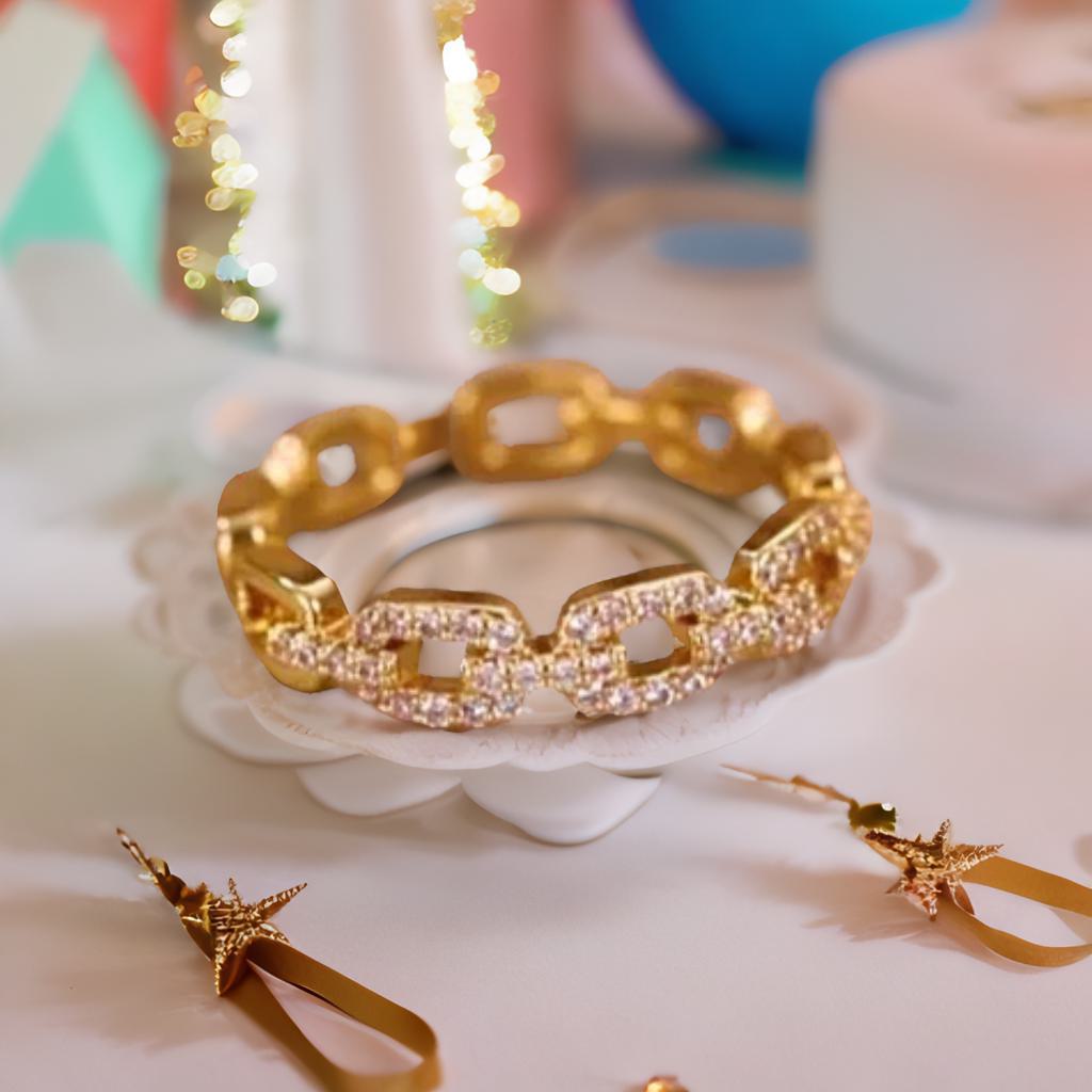 Elegant linked Ring