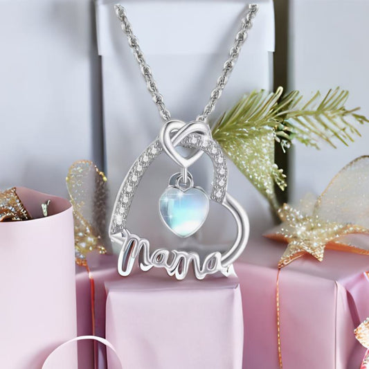 The Mama Heart Pendant