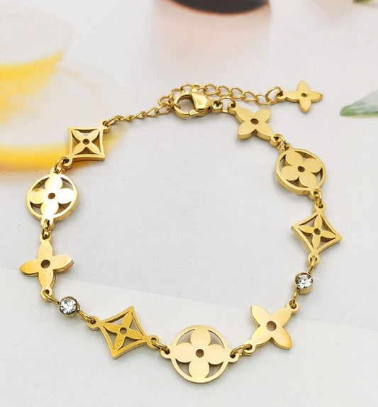 Ohh Soo leaf Gold bracelet